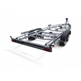 Ремарке YACHT 2700 [VZ]	- 2700 kg